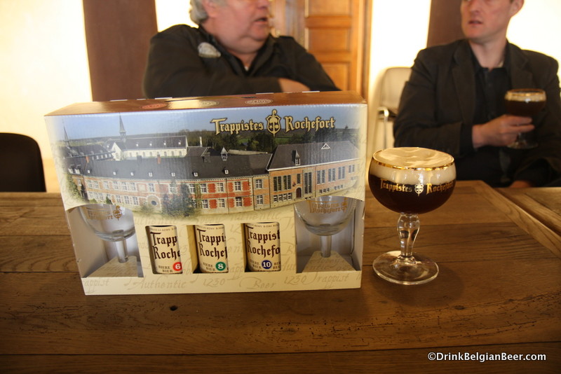 A new gift from April 2013, with one each of the Rochefort 6, 8, and 10, and two small tasting glasses. 