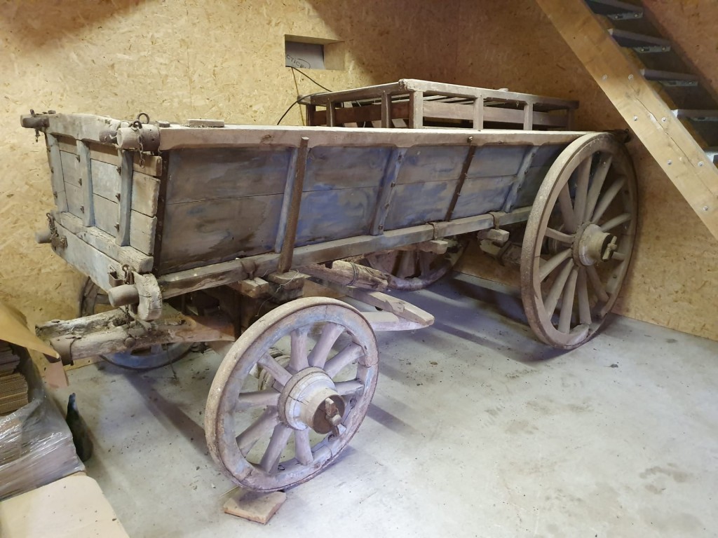 An old wagon at Brouwerij Sako. 