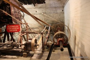 Photo of malt crusher at Timmermans in action