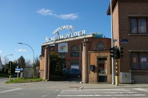 Photo of entrance to Brouwerij Slaghmuylder