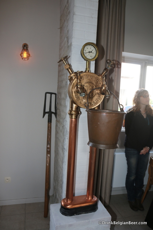 Old brewing equipment, Het Labo Cafe.