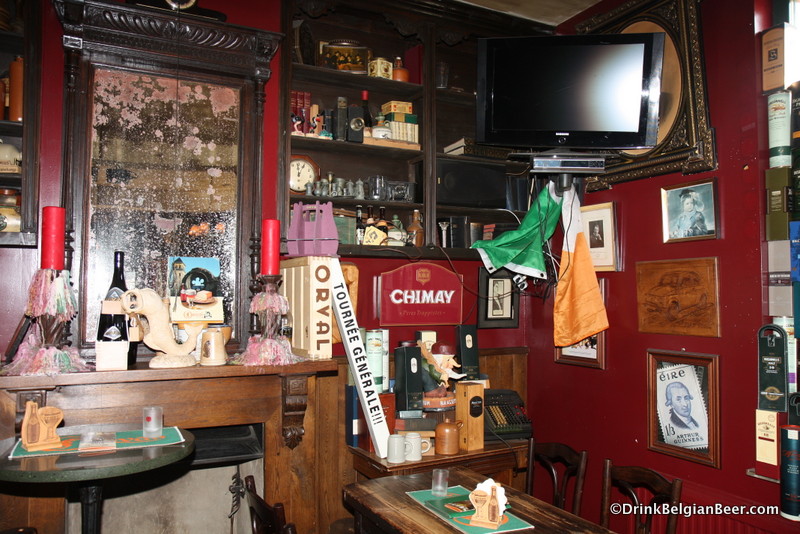 Inside Irish Pub Dubh-Linn, Wolfsdonk.