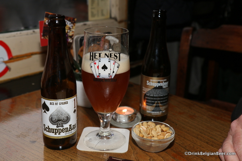 SchuppenAas, a fine brett-infused beer from Hobbybrouwers Het Nest, at Cafe De Penge. 