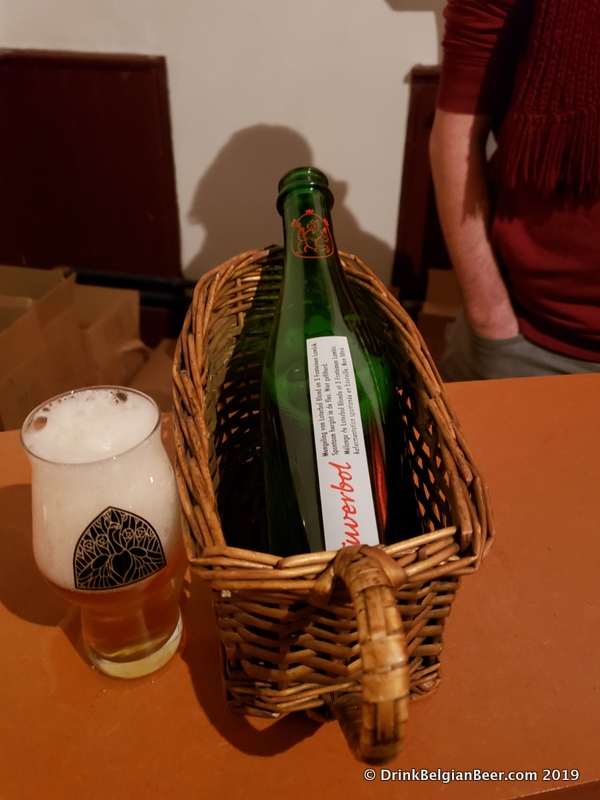 Tuverbol 2019, a blend of Loterbol Blonde and 3 Fonteinen lambic.